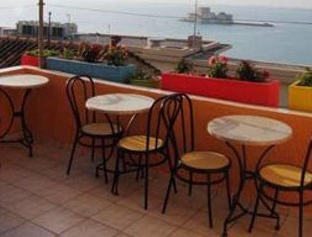 נאפפליו Bonne Nuit Pension מראה חיצוני תמונה