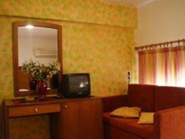 נאפפליו Bonne Nuit Pension מראה חיצוני תמונה